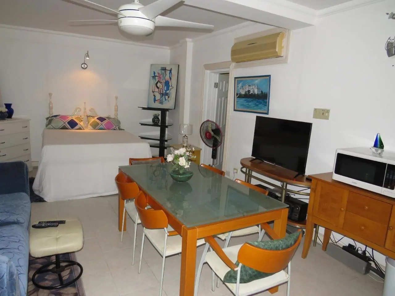 Top Klass Villas Kingston 0*,
