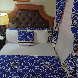 Bed & Breakfast Barbican Cozy Flat At Dillsbury, Kingston